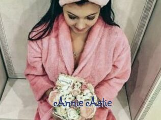 Annie_Astie