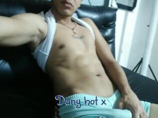 Dany_hot_x