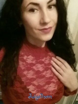 JulyaThom