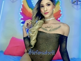 Stefaniahott